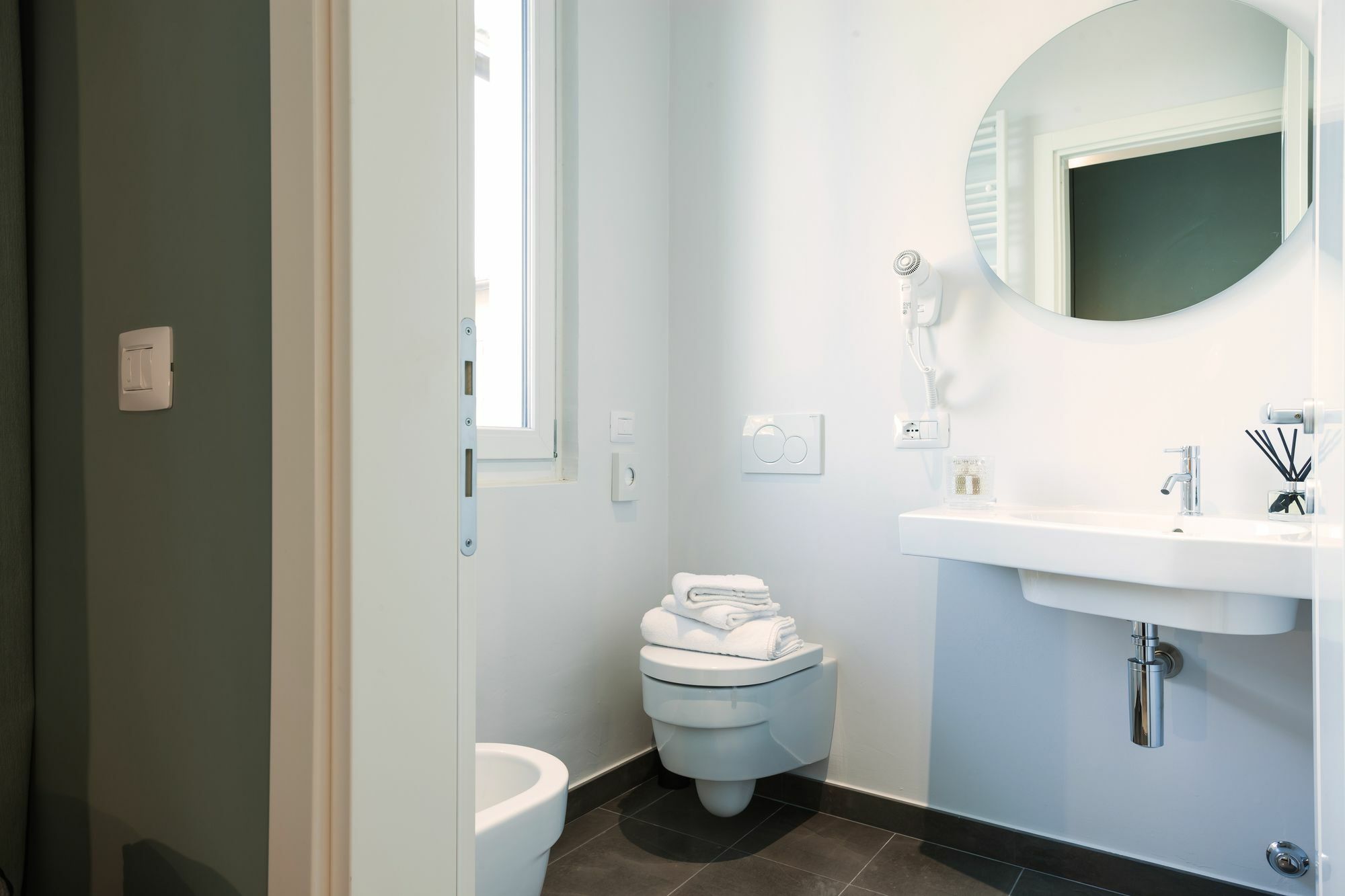 B&B Lorena Suites Φλωρεντία Εξωτερικό φωτογραφία