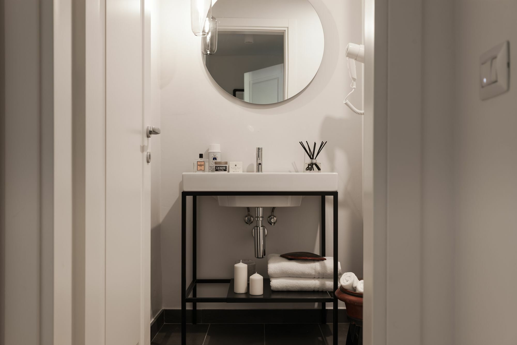 B&B Lorena Suites Φλωρεντία Εξωτερικό φωτογραφία